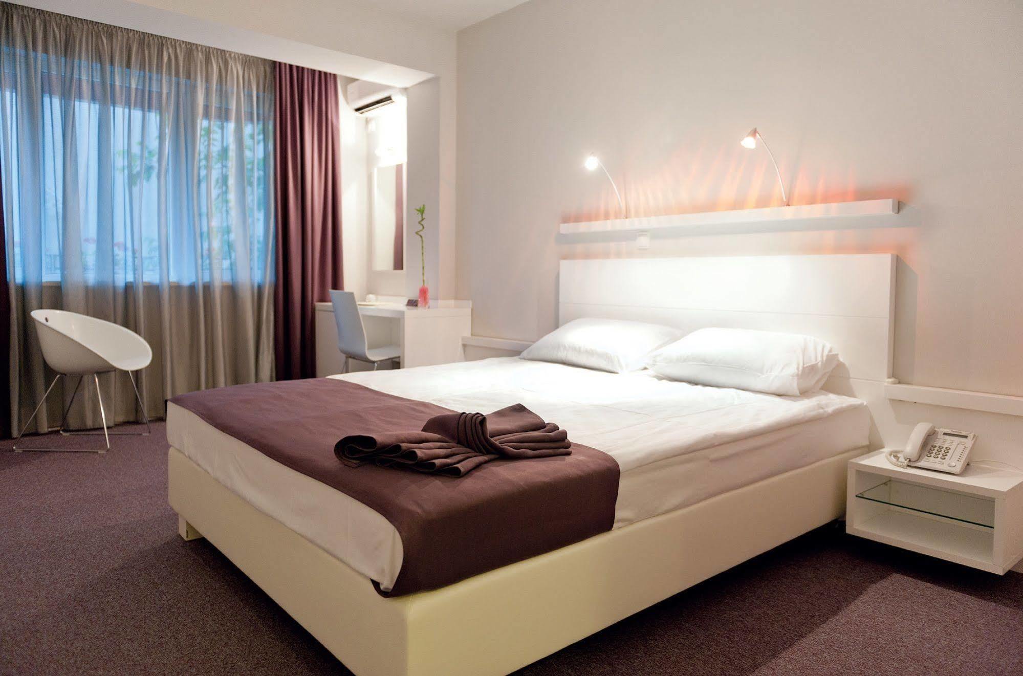 סקופיה Leonardo Hotel מראה חיצוני תמונה