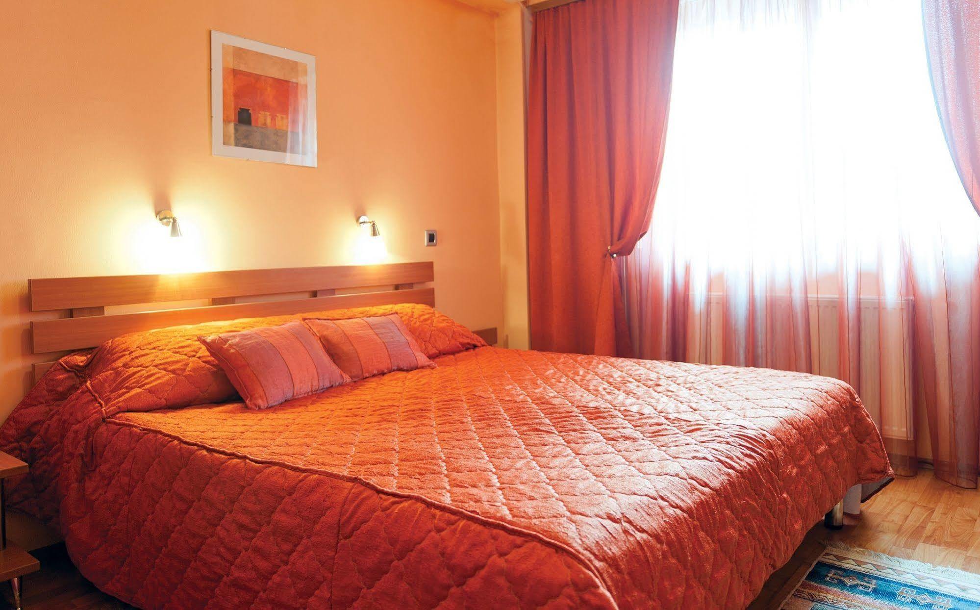 סקופיה Leonardo Hotel מראה חיצוני תמונה