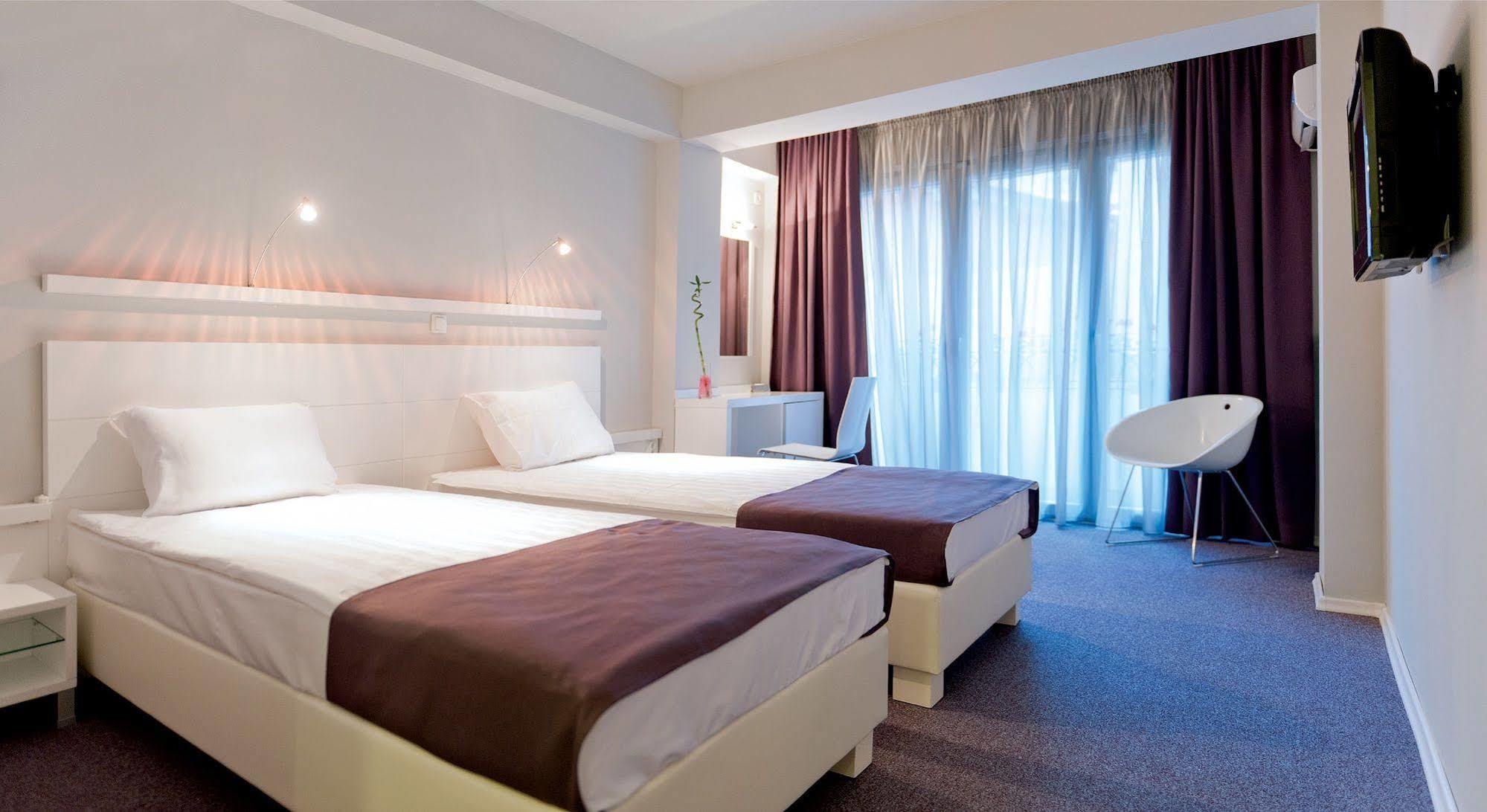 סקופיה Leonardo Hotel מראה חיצוני תמונה
