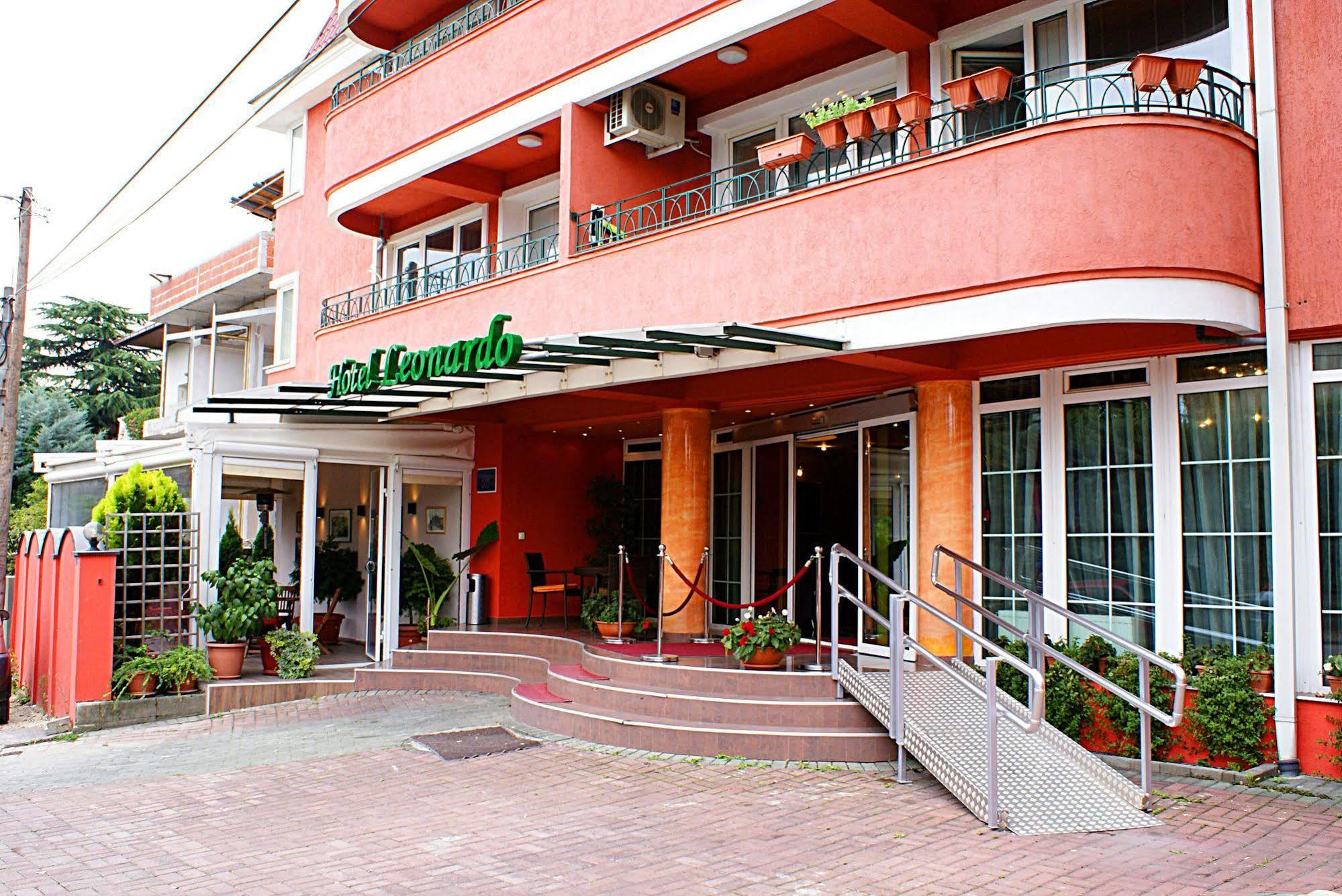 סקופיה Leonardo Hotel מראה חיצוני תמונה