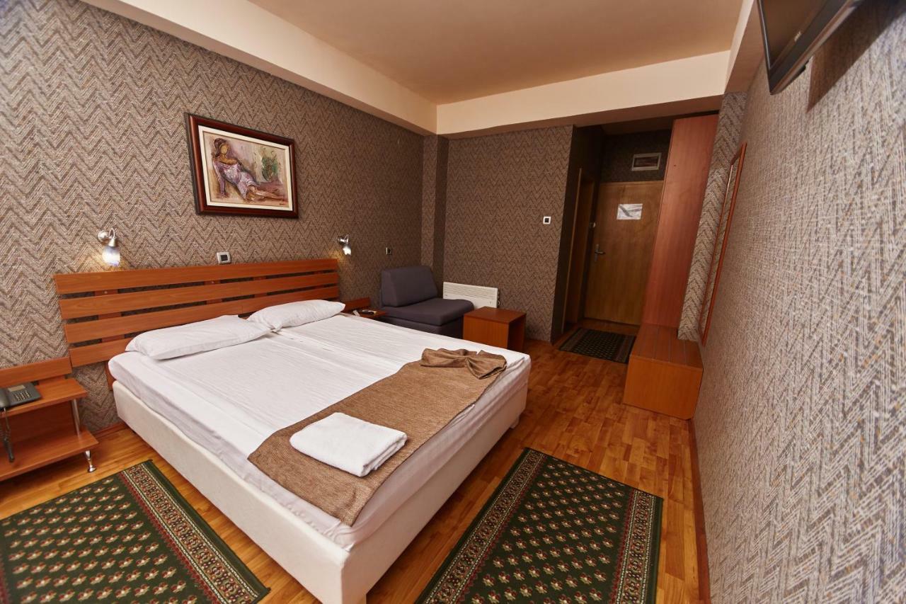 סקופיה Leonardo Hotel מראה חיצוני תמונה