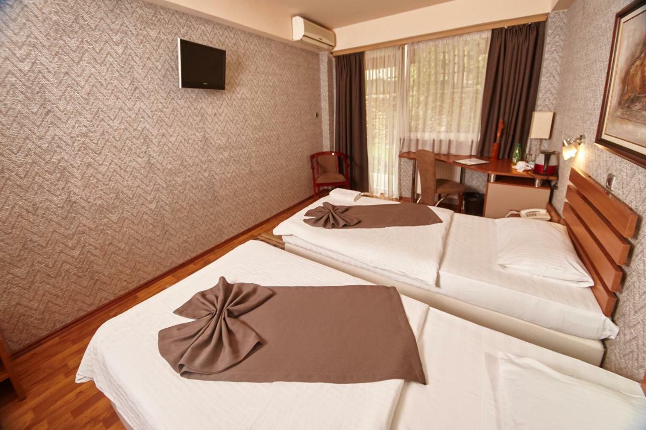 סקופיה Leonardo Hotel מראה חיצוני תמונה