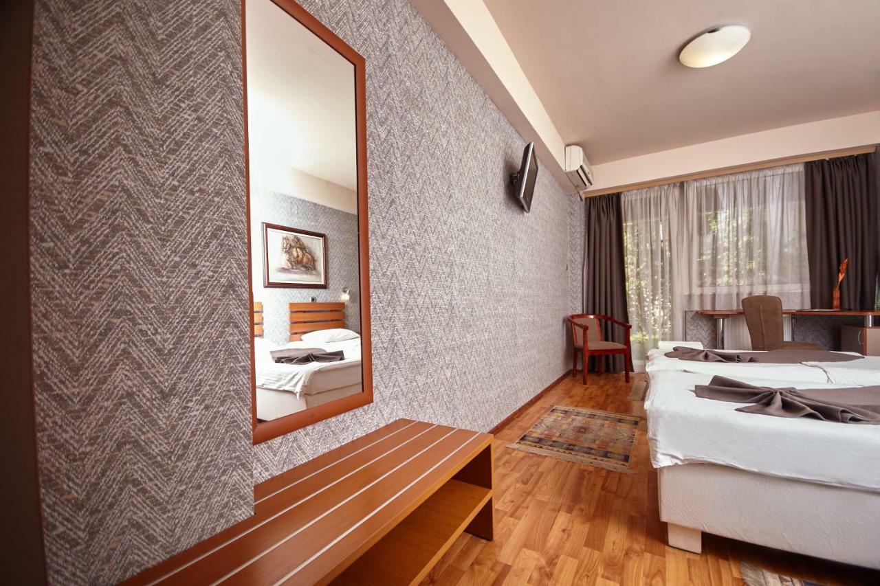 סקופיה Leonardo Hotel מראה חיצוני תמונה